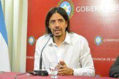 �No tenemos herramientas para reabrir las paritarias�, asegur� el Ministro de Econom�a Carlos Parodi