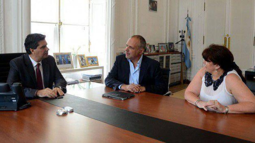 Buzzi: �Estamos trabajando en un esquema concreto para la recuperaci�n de Alpesca a partir de experiencias similares�