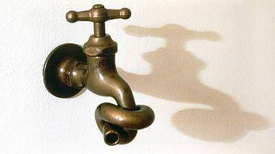 Una segunda rotura del acueducto prolonga la falta de agua en Comodoro