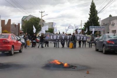 El Gobierno dio soluci�n a los pagos atrasados del Instituto de Energ�a