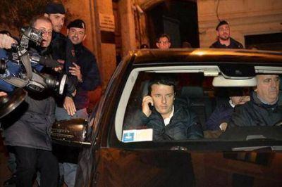 Acorralado, Letta dej� el poder despu�s de perder el apoyo de su partido