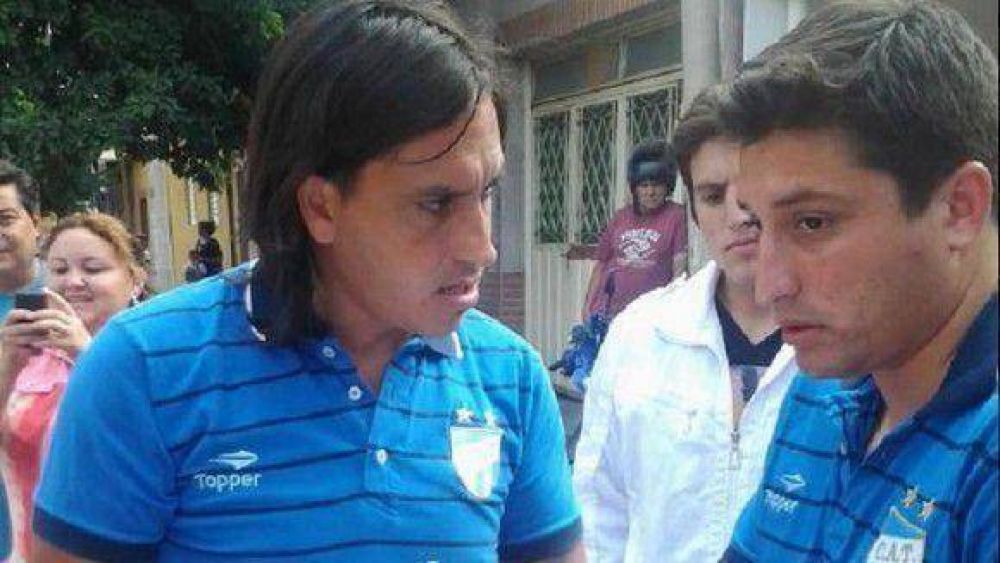 Erroz ya le apunta al tercer ascenso, detr�s de Banfield e Independiente