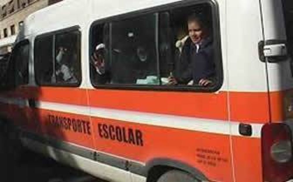 Fijan en 550 pesos la cuota de los transportes escolares