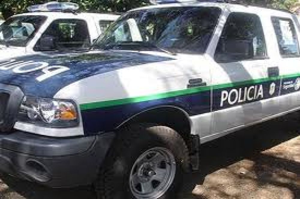 Vecinos aprehendieron a tres delincuentes que hab�an robado una helader�a