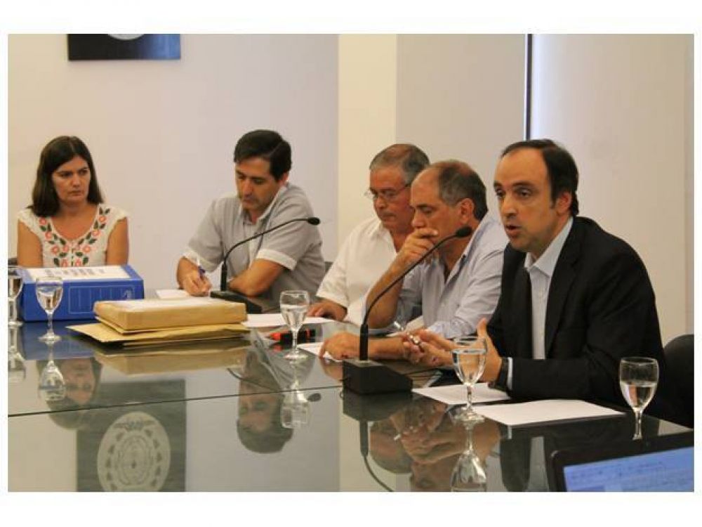 Cuatro ofertas para realizar trabajos de mantenimiento y limpieza de desag�es
