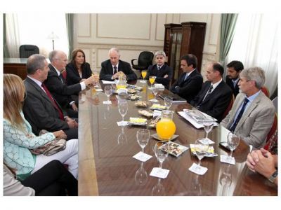 Amplia convocatoria para avanzar sobre el control de armas y la prevenci�n de la violencia armada