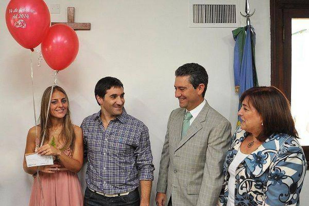 M�s de 700 parejas eligieron el d�a de los enamorados para casarse