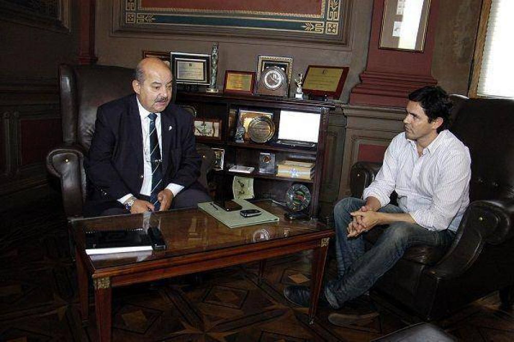 La Municipalidad de La Plata y la UNLP trabajar�n juntos para garantizar m�s seguridad en facultades del Bosque