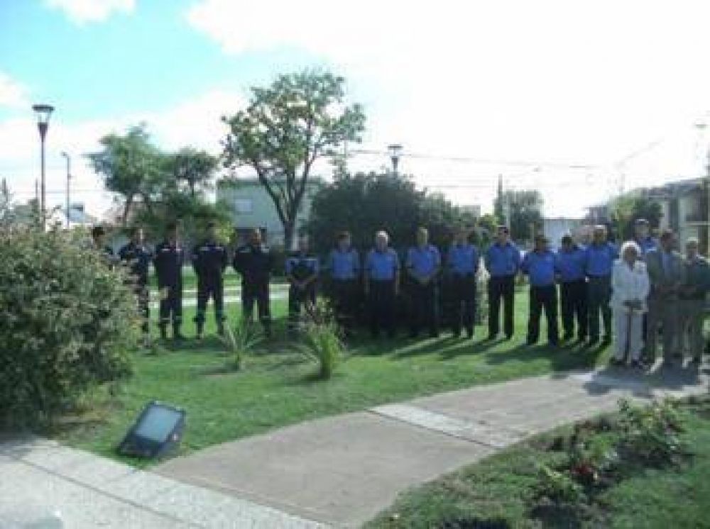 Bomberos festejaron la creaci�n del Cuerpo Activo, a 59 a�os
