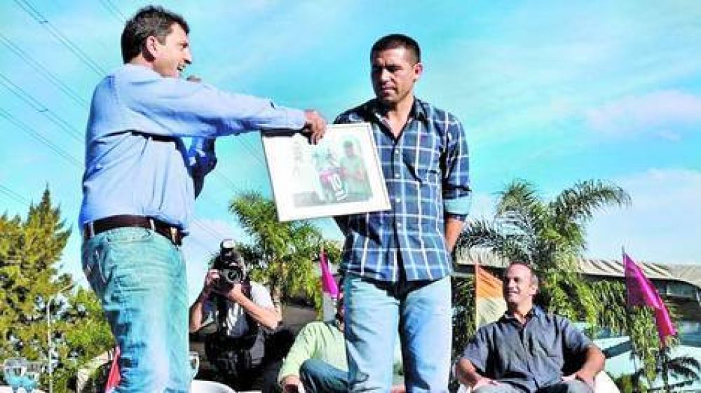 Disputa de cartel: Massa y Macri van ahora a la caza de astros deportivos