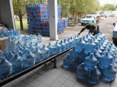 Casi 50 instituciones de nuestro medio recibir�n agua en bidones por resoluci�n judicial