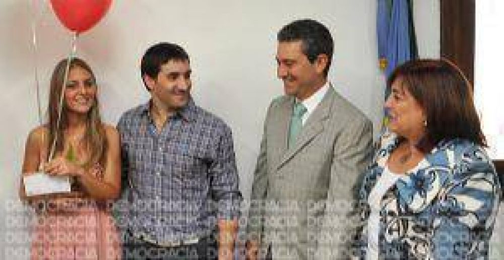 En el D�a de los enamorados, en Jun�n se casaron siete parejas