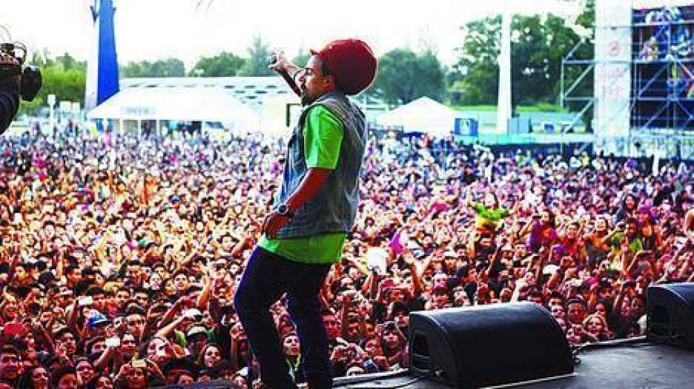 Una multitud, a puro reggae en la Ciudad del Rock