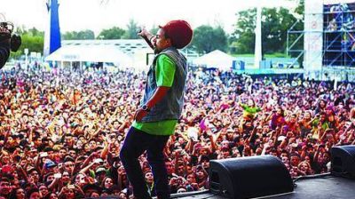 Una multitud, a puro reggae en la Ciudad del Rock