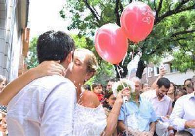 En el D�a de San Valent�n se quintuplicaron los casamientos
