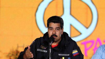 Nicol�s Maduro prometi� "desmovilizar bandas violentas"