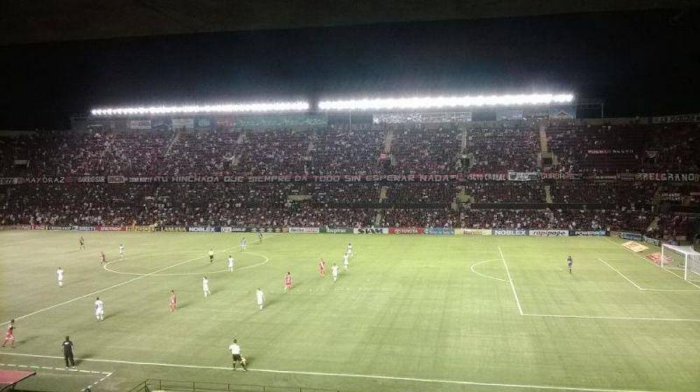 Col�n cort� la racha con un triunfo que vale m�s que tres puntos