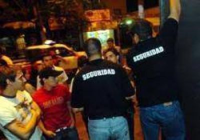 Boliches Bailables en Conflicto por Plan de Lucha de Patovicas