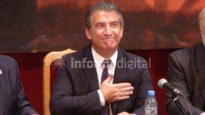 Urribarri ratific� su aspiraci�n presidencial y promover� la reforma electoral	 