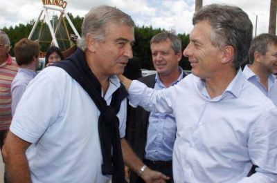 Macri visit� la fiesta del trigo con Aguad, a pesar de la negativa radical a un frente
