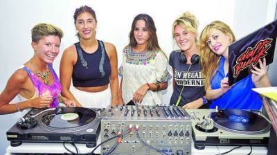 Mujeres DJ: la m�sica electr�nica ahora la eligen y la ponen ellas