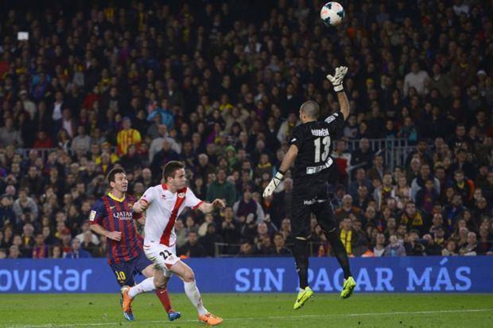 Con dos golazos, una noche de leyenda para Lionel Messi, un delantero insaciable