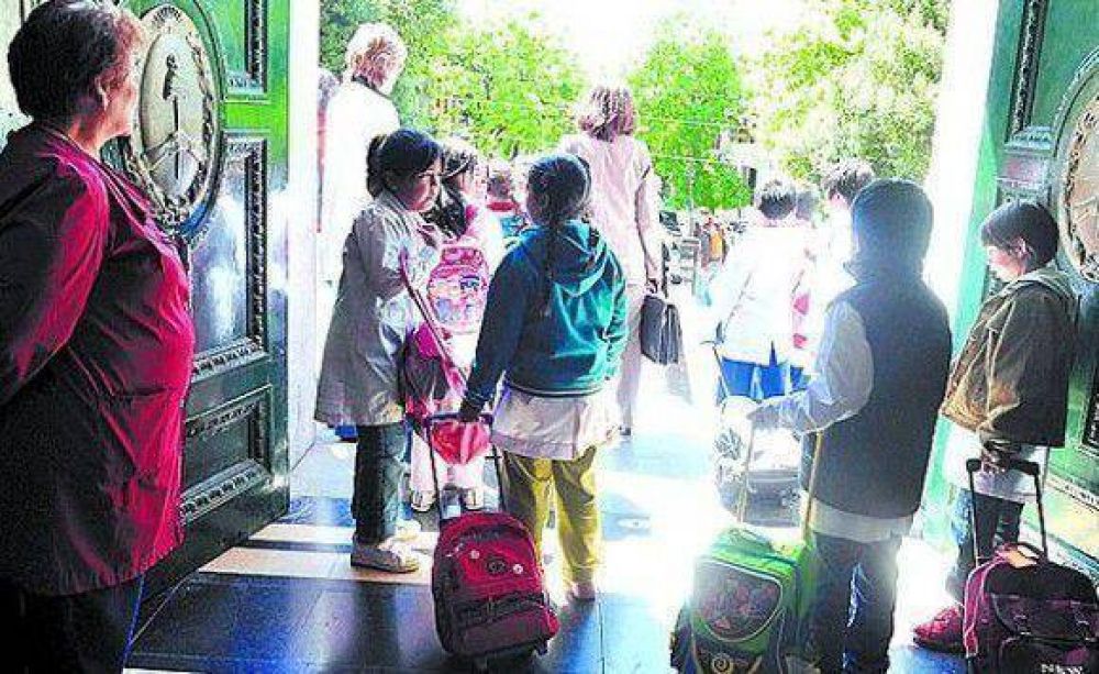 Importantes aumentos en la ropa de los chicos y la canasta escolar