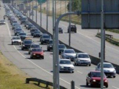M�s de 2500 autos por hora viajan a la Costa