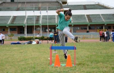 M�s de 4000 escuelas reciben fondos para la compra de material deportivo