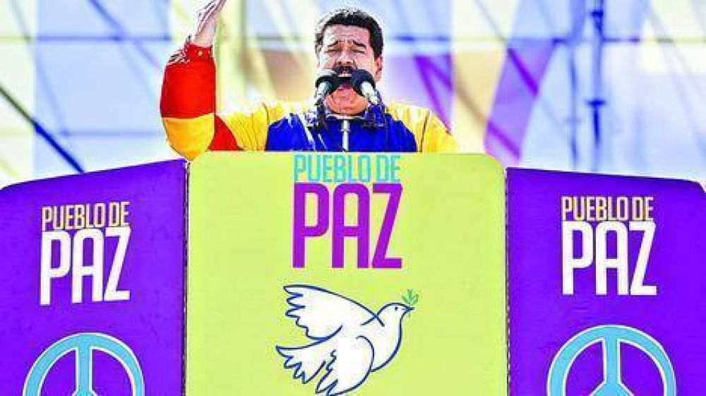 Maduro exigi� el desarme de todos los grupos chavistas