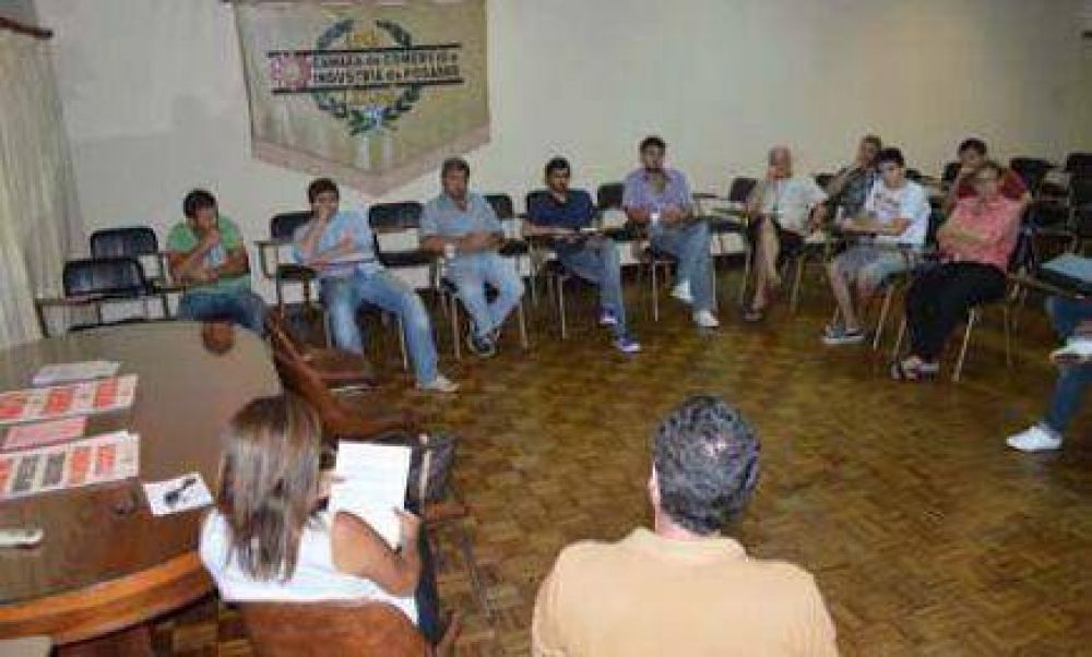 Comerciantes posade�os analizan realizar una nueva movilizaci�n