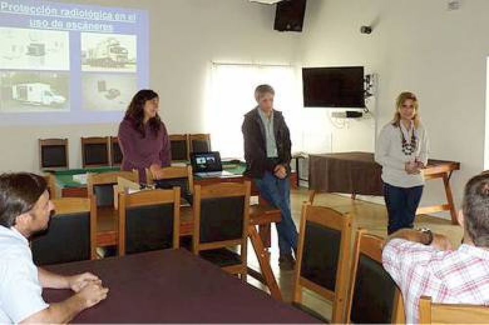 Capacitan al personal portuario y de Aduanas de Madryn para fortalecer los est�ndares de seguridad