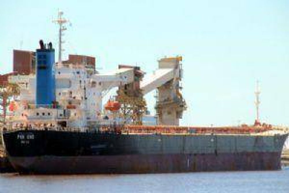 Precios y conflictos gremiales atentan contra Puerto Quequ�n