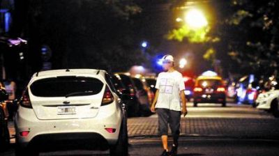 El polo gastron�mico de Las Ca�itas se convirti� en el reino de los trapitos