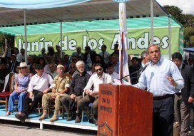 Sapag advirti� por la obra p�blica 