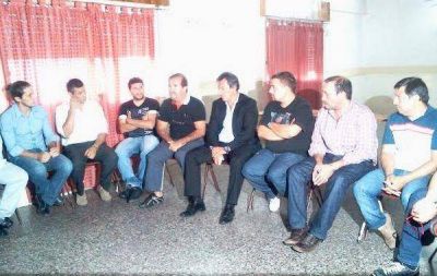 Vivona se reuni� con instituciones deportivas de General San Mart�n
