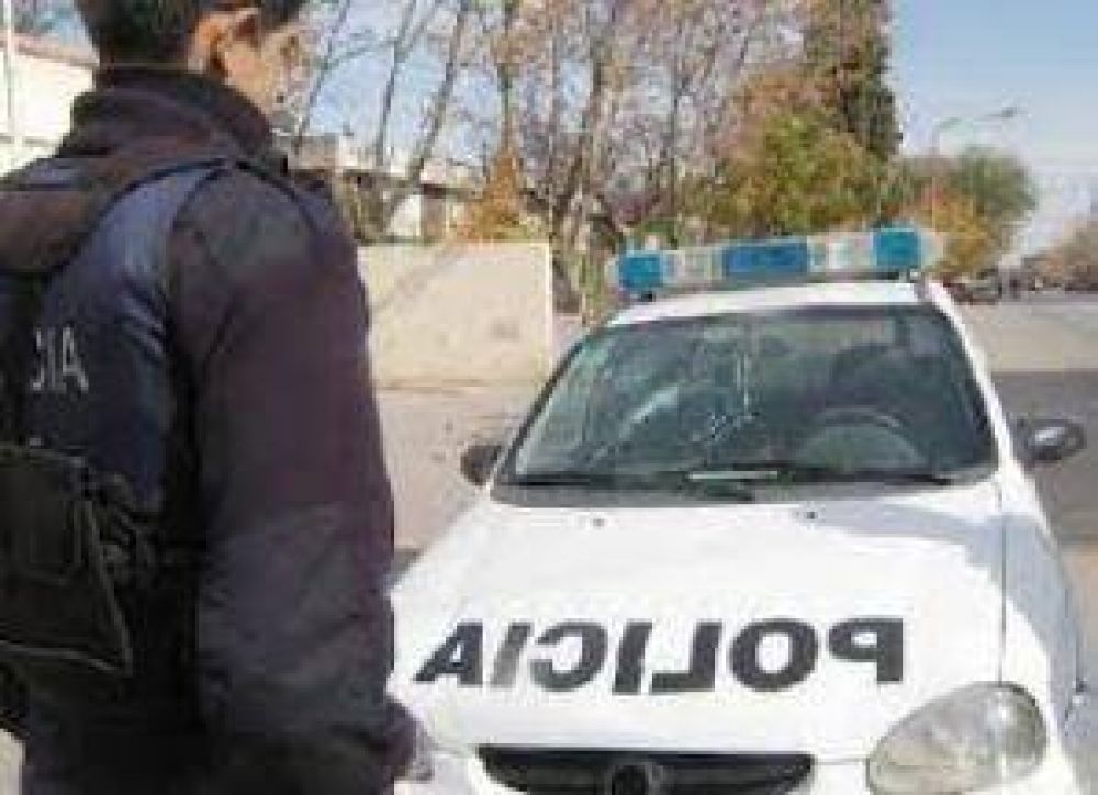 Centenario: Robo comando en una chacra