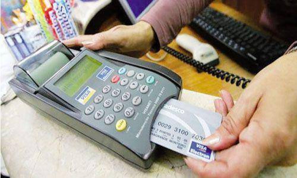 Insisten con el proyecto para que todo comercio opere con tarjeta