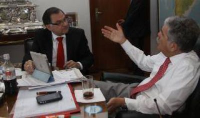 De Vido se reuni� con el Presidente de la FAM, Julio Pereyra