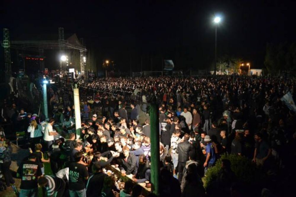 Almafuerte dej� su sello en el Uni�n Tornquist Rock