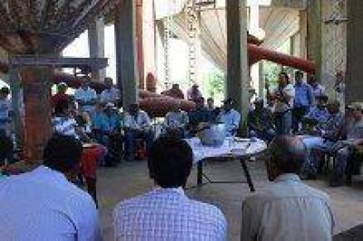 El gobierno prepara la habilitaci�n de las planchadas para acopiar el algodon de la actual campa�a