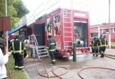 Durante 2013, Bomberos capacit� a 5.000 personas en todo el pa�s