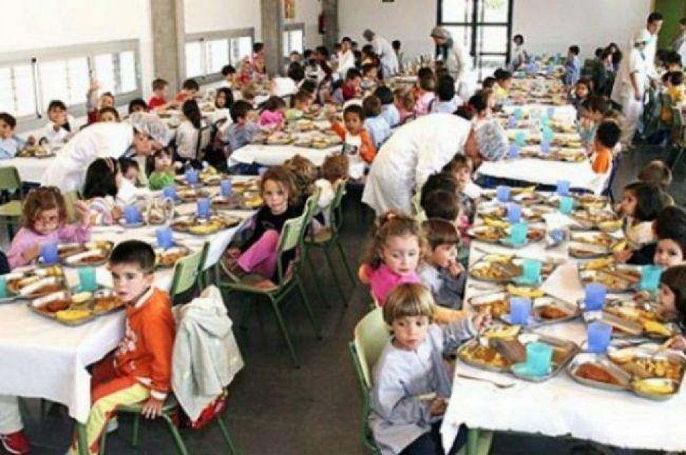 Acreditar�n el pago de tres meses para los Comedores Escolares
