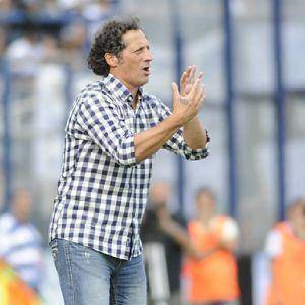 Troglio: "Me siento totalmente identificado con los jugadores"