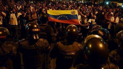 Los venezolanos repudiaron con cacerolazos otra cadena nacional de Nicol�s Maduro