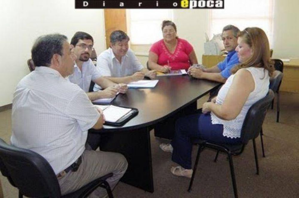 Provincia y Capital afrontan semana clave en la discusi�n por salarios