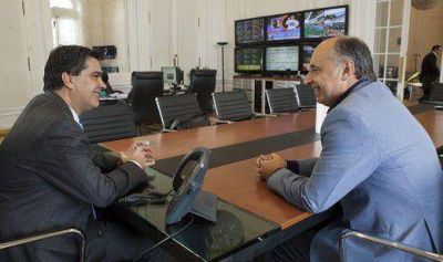 Accastello lanza agrupaci�n