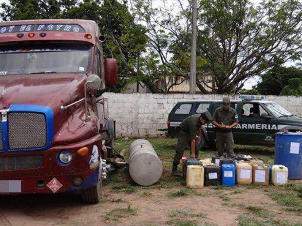 Dur�simo golpe al narcotr�fico: secuestran 600 kilos de coca�na l�quida