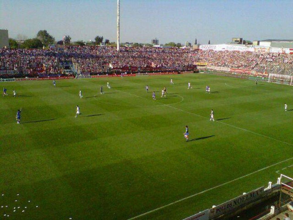 Uni�n necesita ganar para mantener viva la ilusi�n