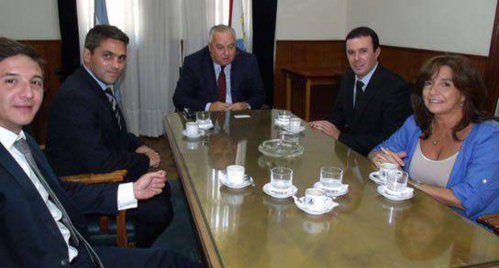 Concejales se reunieron con Guti�rrez